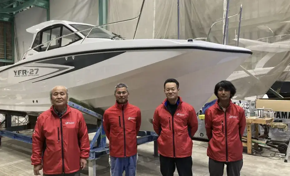 作業はお互いに協力し合いながら進めています！分からないことはなんでも聞いてください！